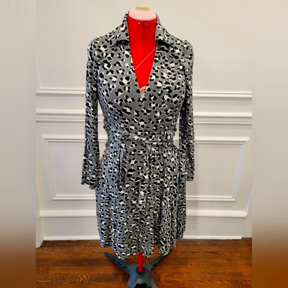Like New DVF Diane von Furstenburg gray leopard wrap dress.